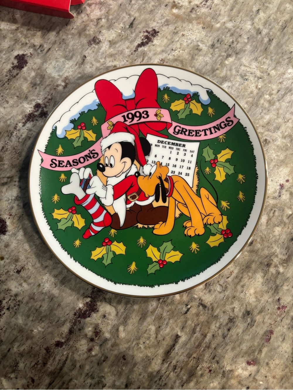 vintage Disney 1993 "Season's Greetings" Christmas Collector Plate